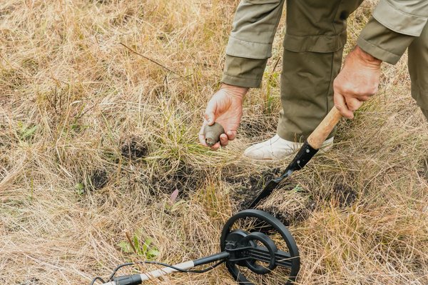 Quels sont les avantages d'utiliser un détecteur de métaux comme pinpointer ?